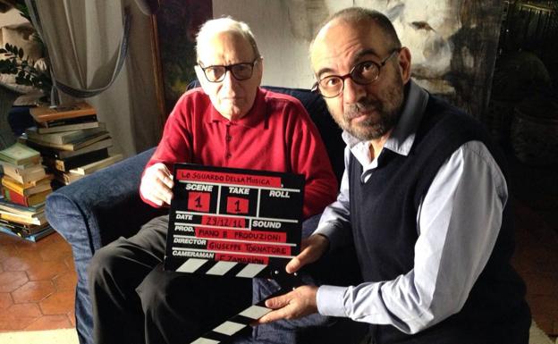 Ennio Morricone y Giuseppe Tornatore en el rodaje del documental.