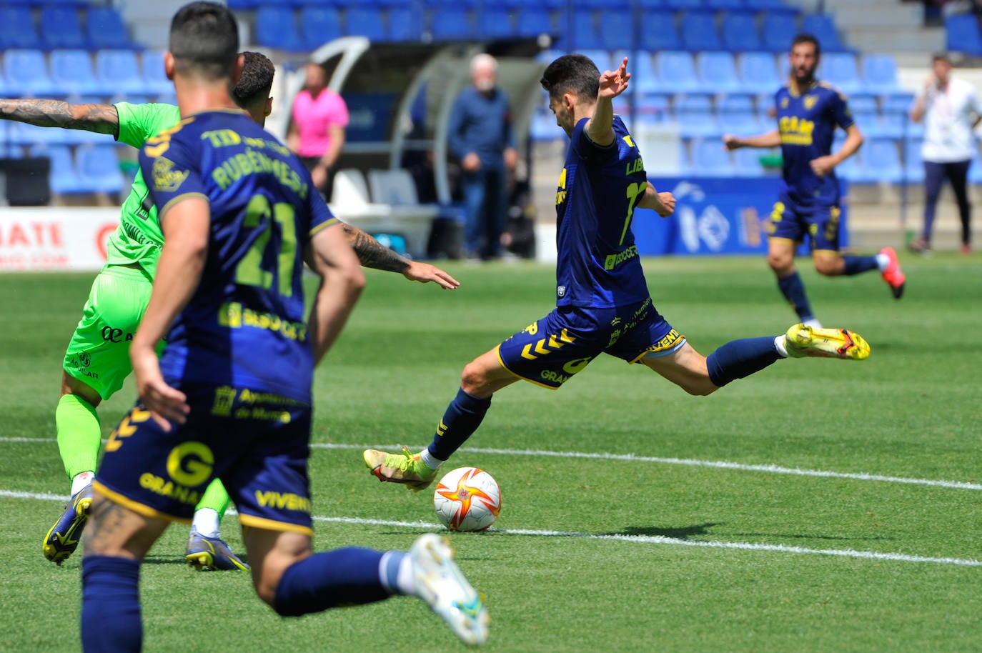 Fotos: El empate del UCAM CF frente al Atlético Baleares, en imágenes