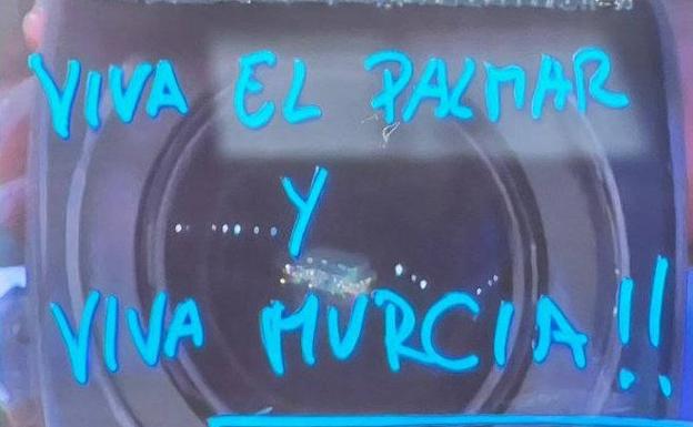 Texto que escribió Alcaraz en la cámara de TVE tras ganar en Madrid. 