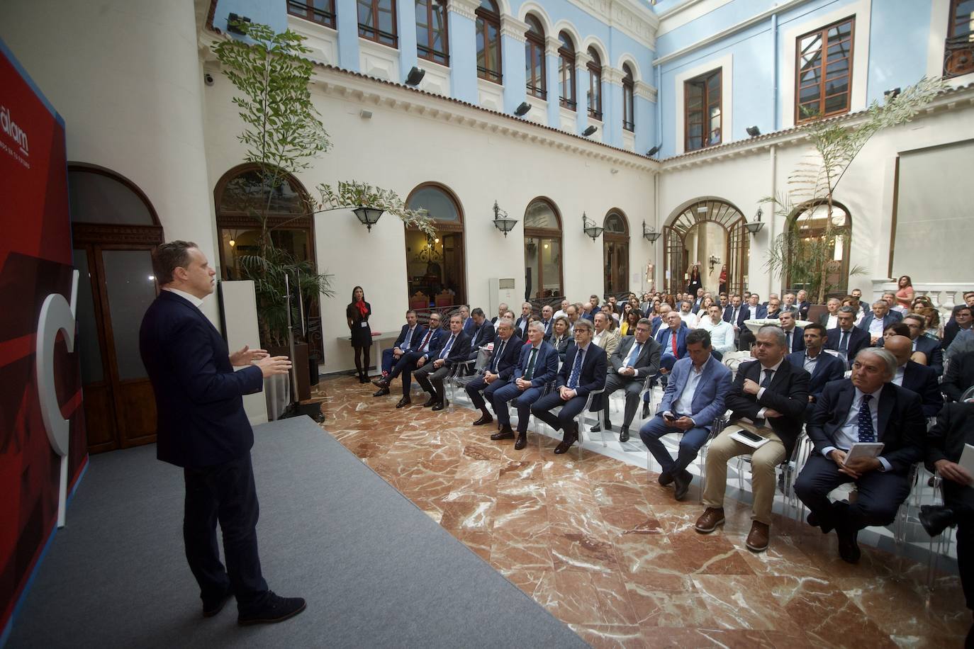 Fotos: Jornada &#039;Retos y oportunidades para el sector empresarial&#039;, en Murcia