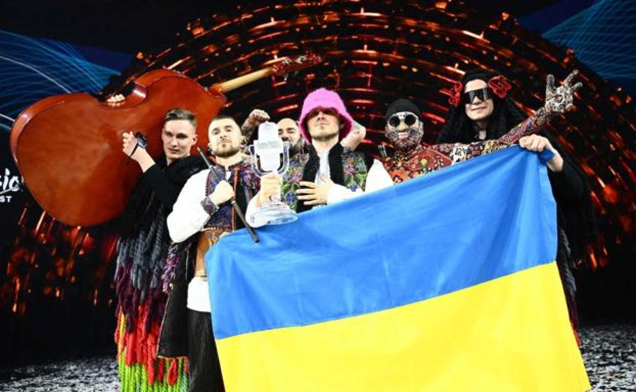 Los ganadores de Ucrania en Eurovisión 2022. 