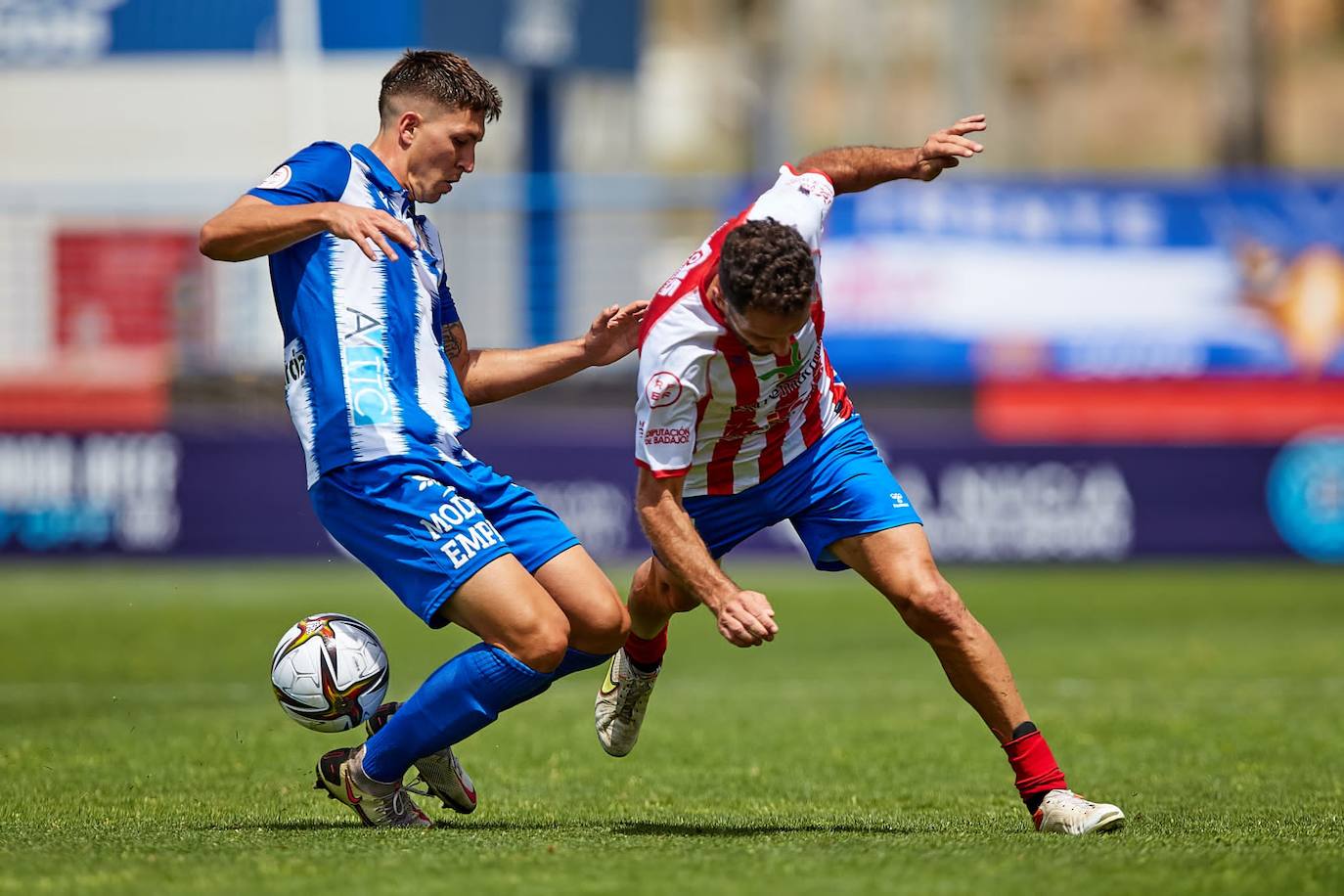 Fotos: El Don Benito-Águilas, en imágenes
