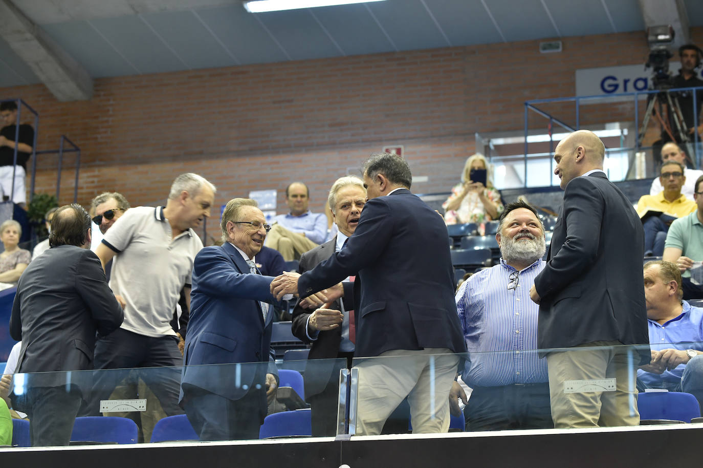 Fotos: Búscate en las gradsa del Palacio de los Deportes de Murcia