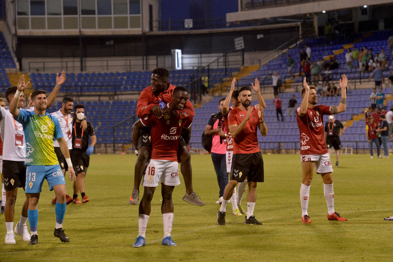 Fotos: La victoria del Real Murcia ante el Rayo Cantabria, en imágenes