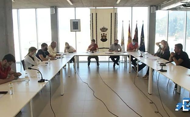 Momento del Pleno en el que Pedro Luis Molina acusa a Francisco Javier Rodríguez de estar «borracho».