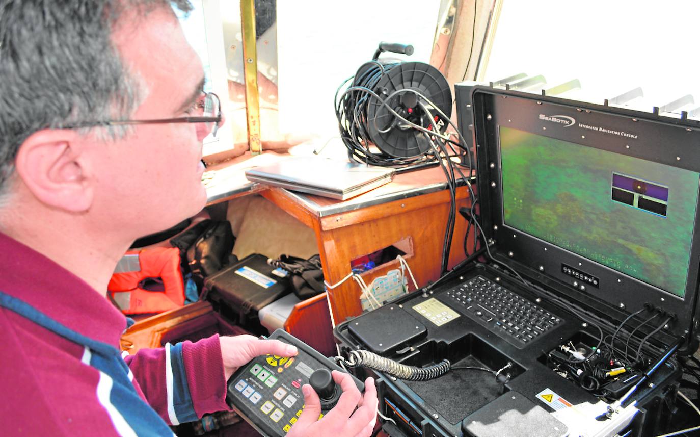 Antonio Guerrero, investigador de la UPCT y director del proyecto para descifrar los hábitats submarinos.