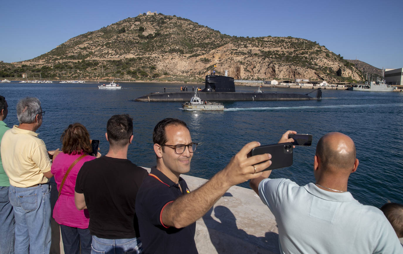 Fotos: El submarino S-81 &#039;Isaac Peral&#039; comienza las pruebas de mar frente a Escombreras