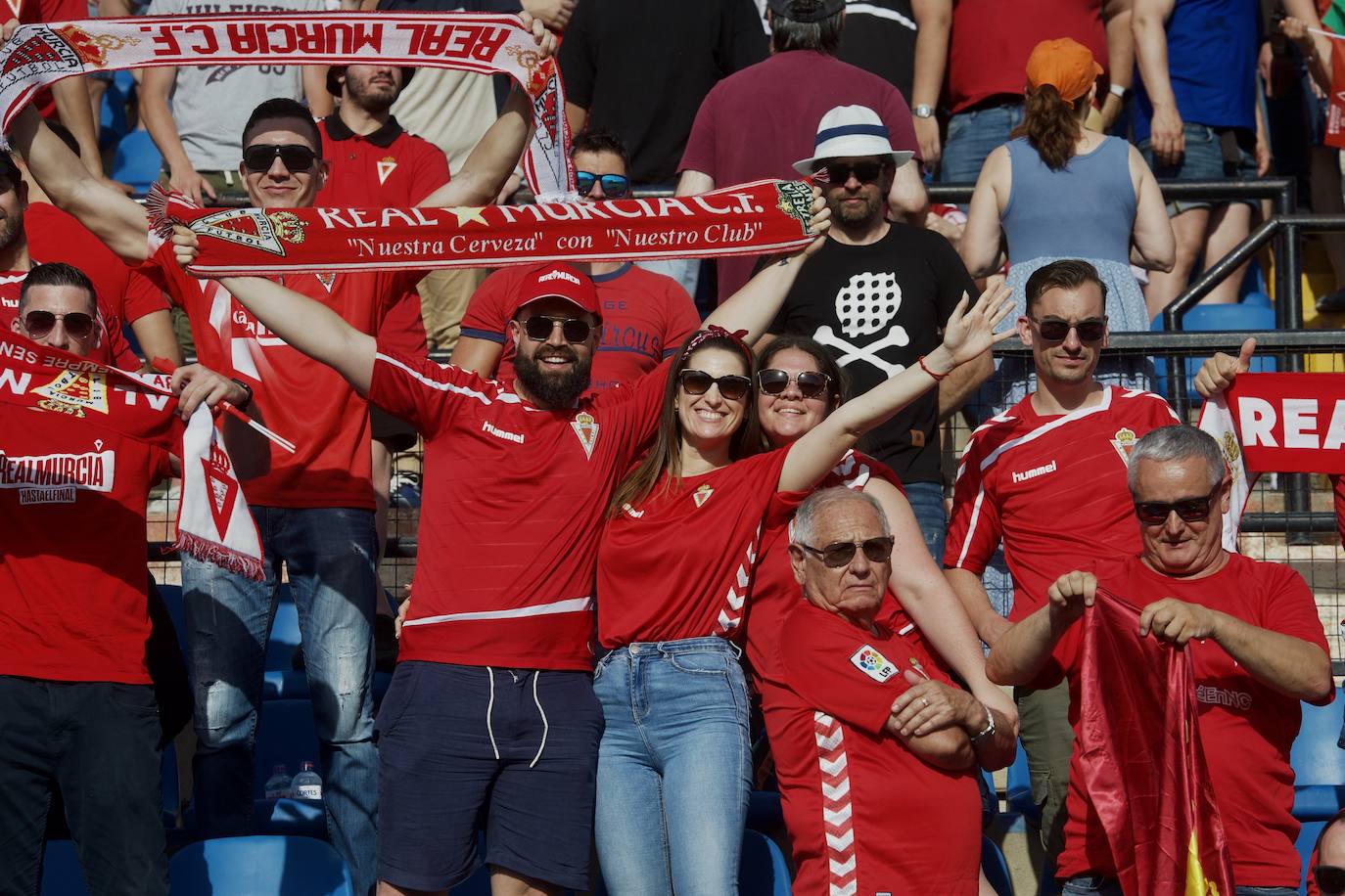 Fotos: La afición grana en la grada del Rico Pérez