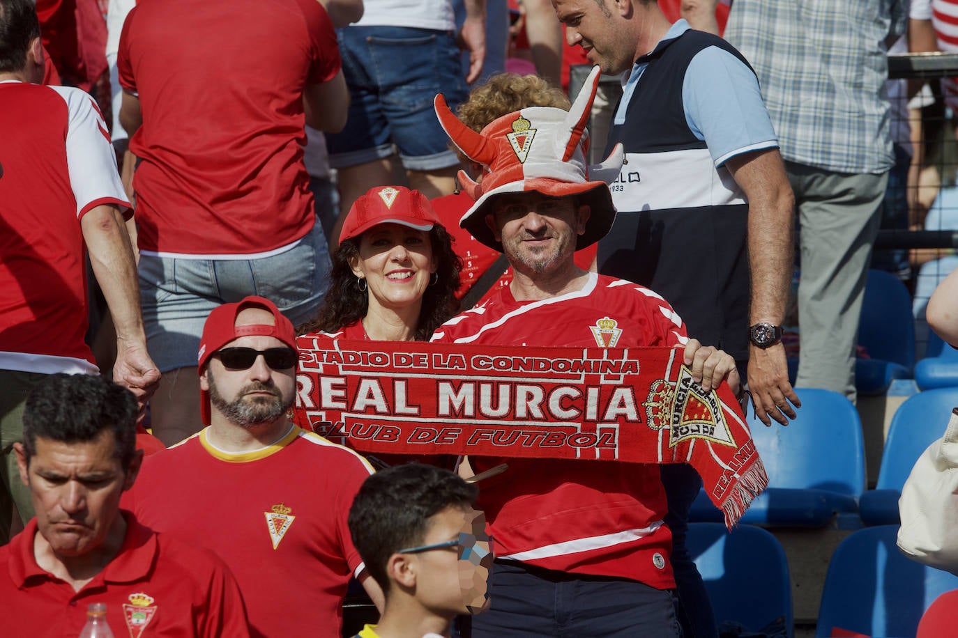 Fotos: La afición grana en la grada del Rico Pérez