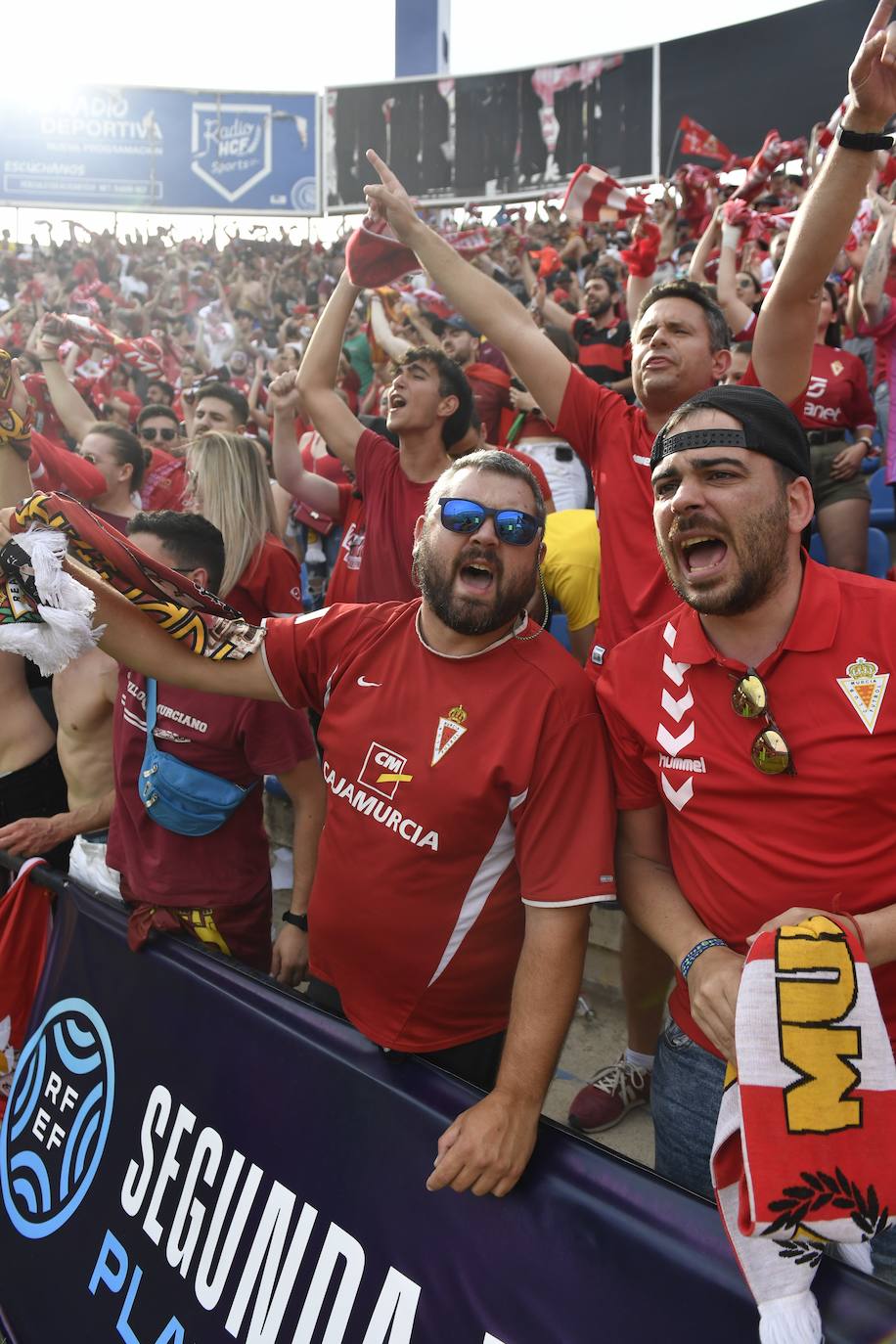 Fotos: La afición grana en la grada del Rico Pérez