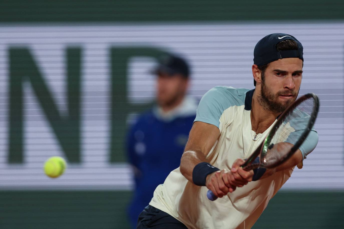 Fotos: Carlos Alcaraz derrota a Karen Khachanov y se mete en cuartos de final de Roland Garros