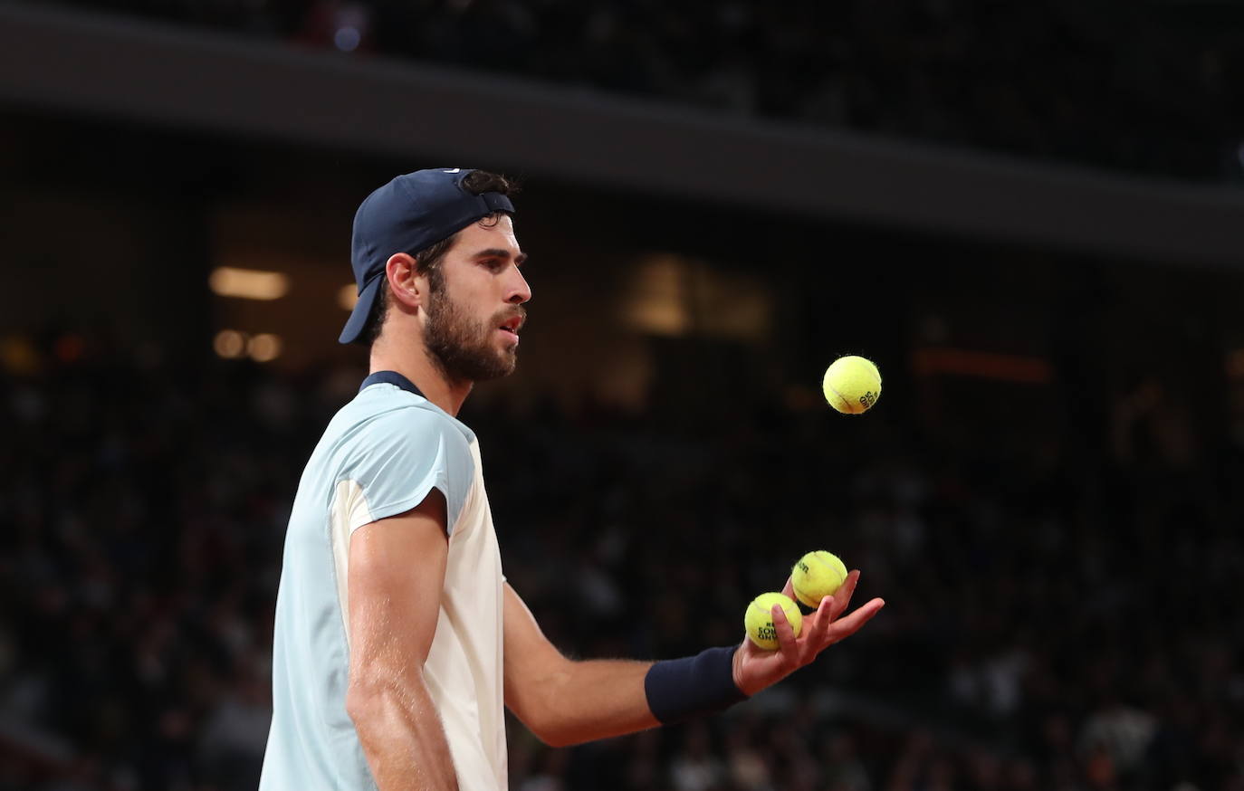 Fotos: Carlos Alcaraz derrota a Karen Khachanov y se mete en cuartos de final de Roland Garros