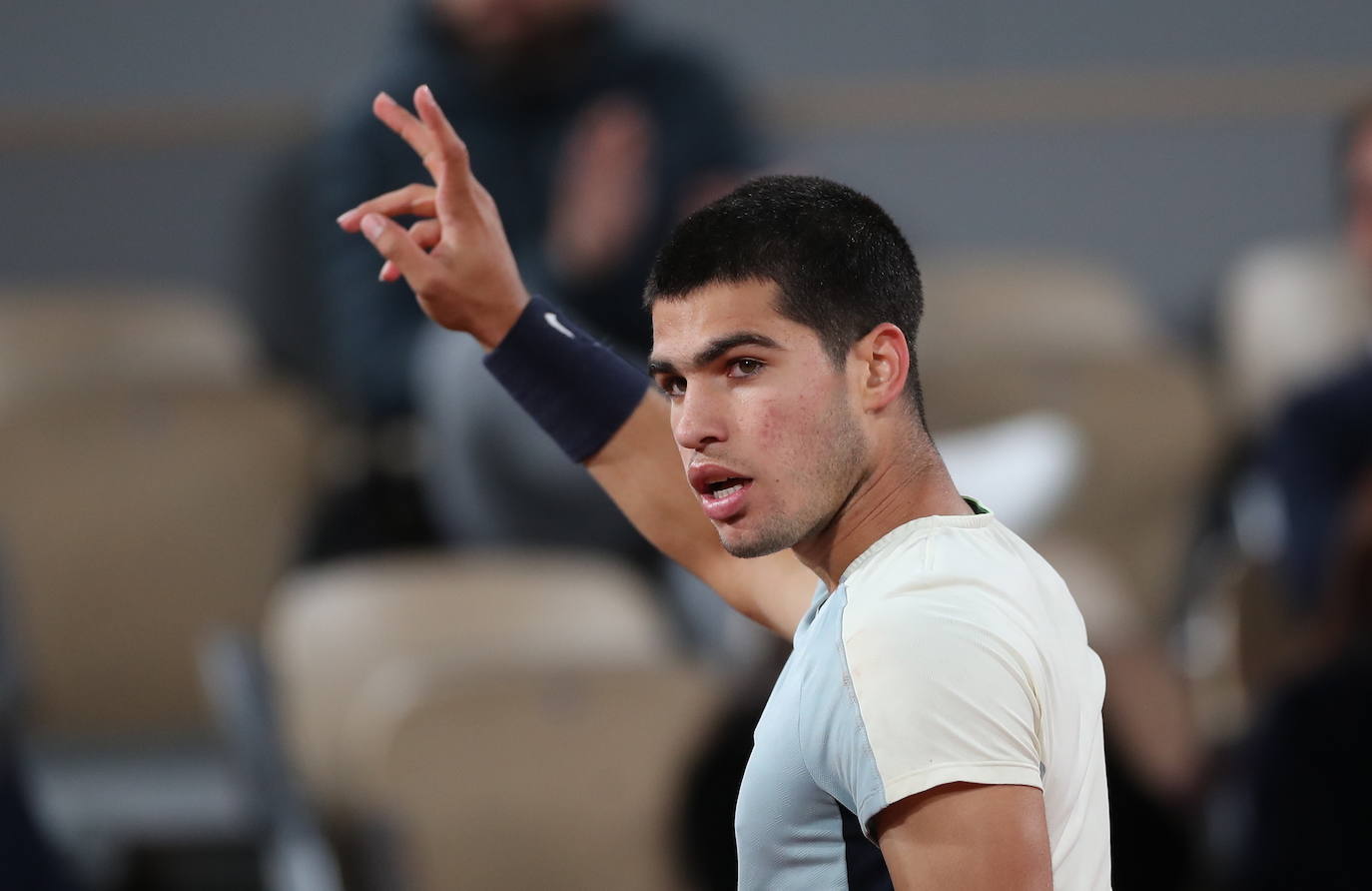 Fotos: Carlos Alcaraz derrota a Karen Khachanov y se mete en cuartos de final de Roland Garros