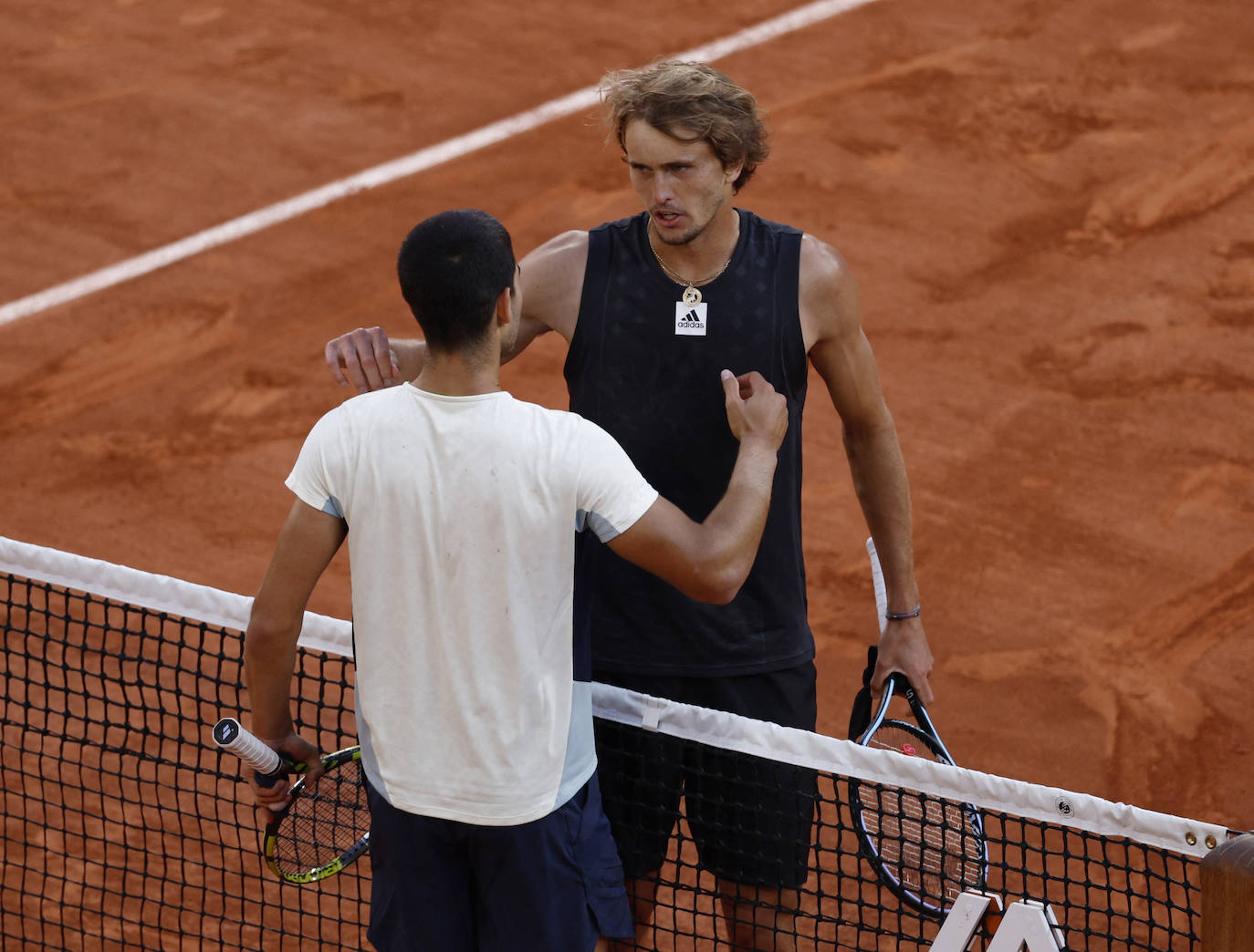 Fotos: Carlos Alcaraz se despide de Roland Garros tras caer ante Zverev