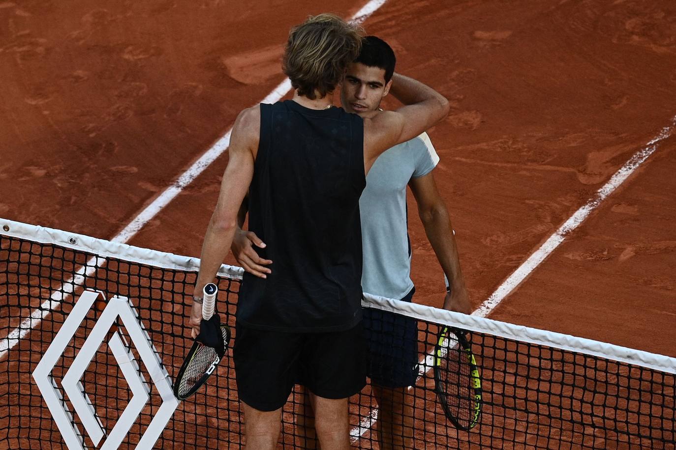 Fotos: Carlos Alcaraz se despide de Roland Garros tras caer ante Zverev