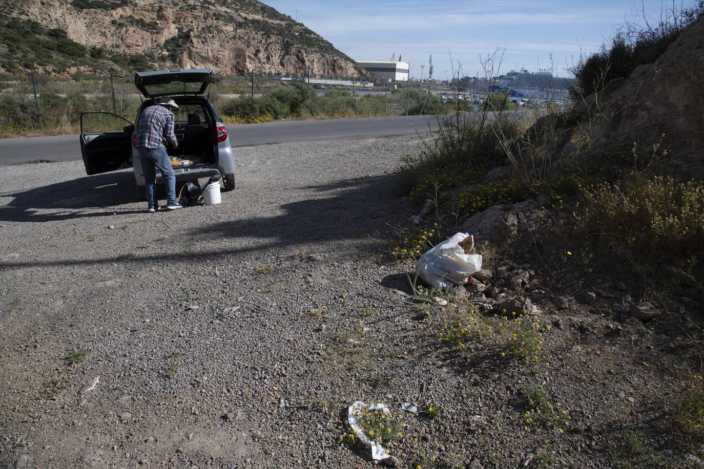 Fotos: &#039;Basuraleza&#039; en la ruta del faro de Navidad en Cartagena