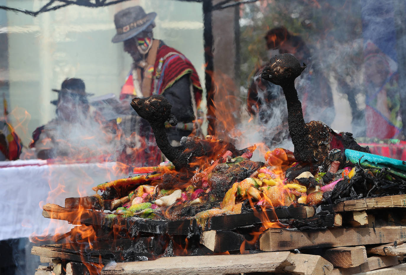 Fotos: Ofrenda a la Pachamama