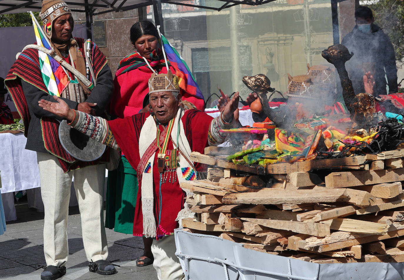 Fotos: Ofrenda a la Pachamama