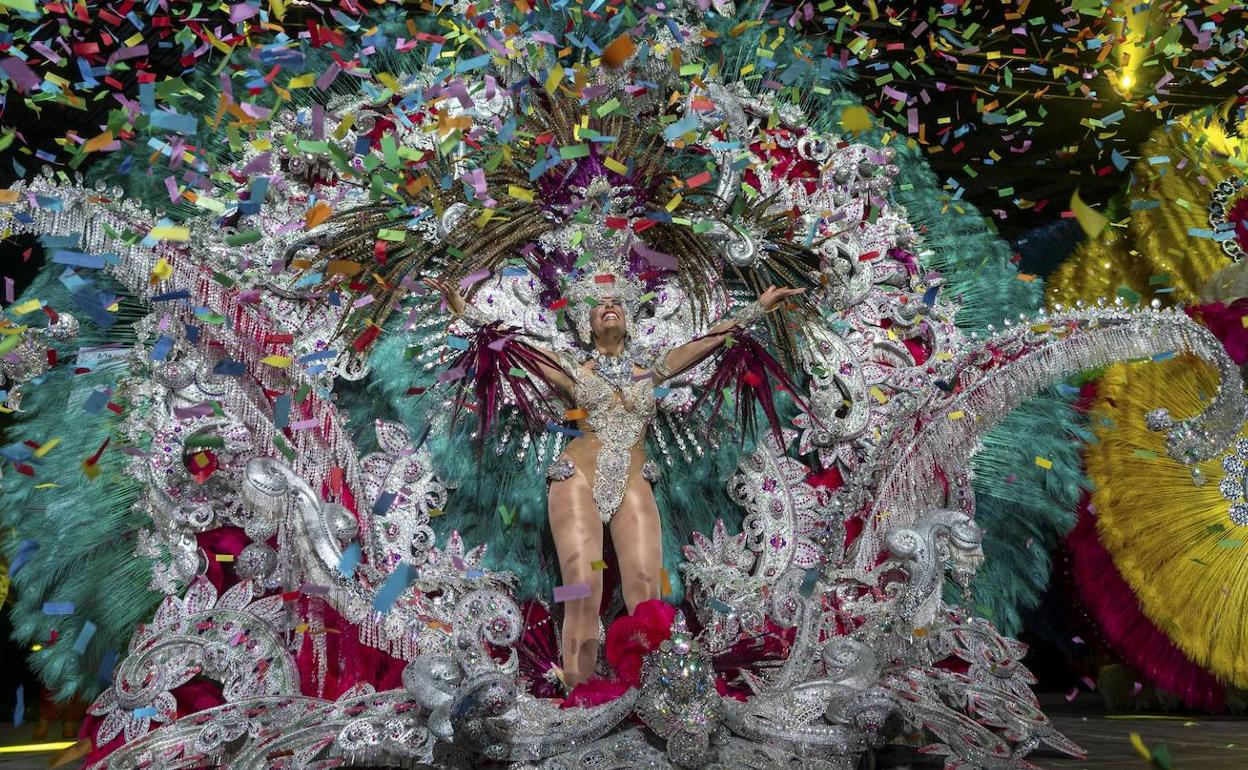 Reina del Carnaval de Cartagena.