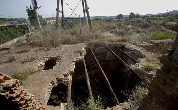 El riesgo de derrumbe de estructuras y de caídas es constante en la Sierra. 