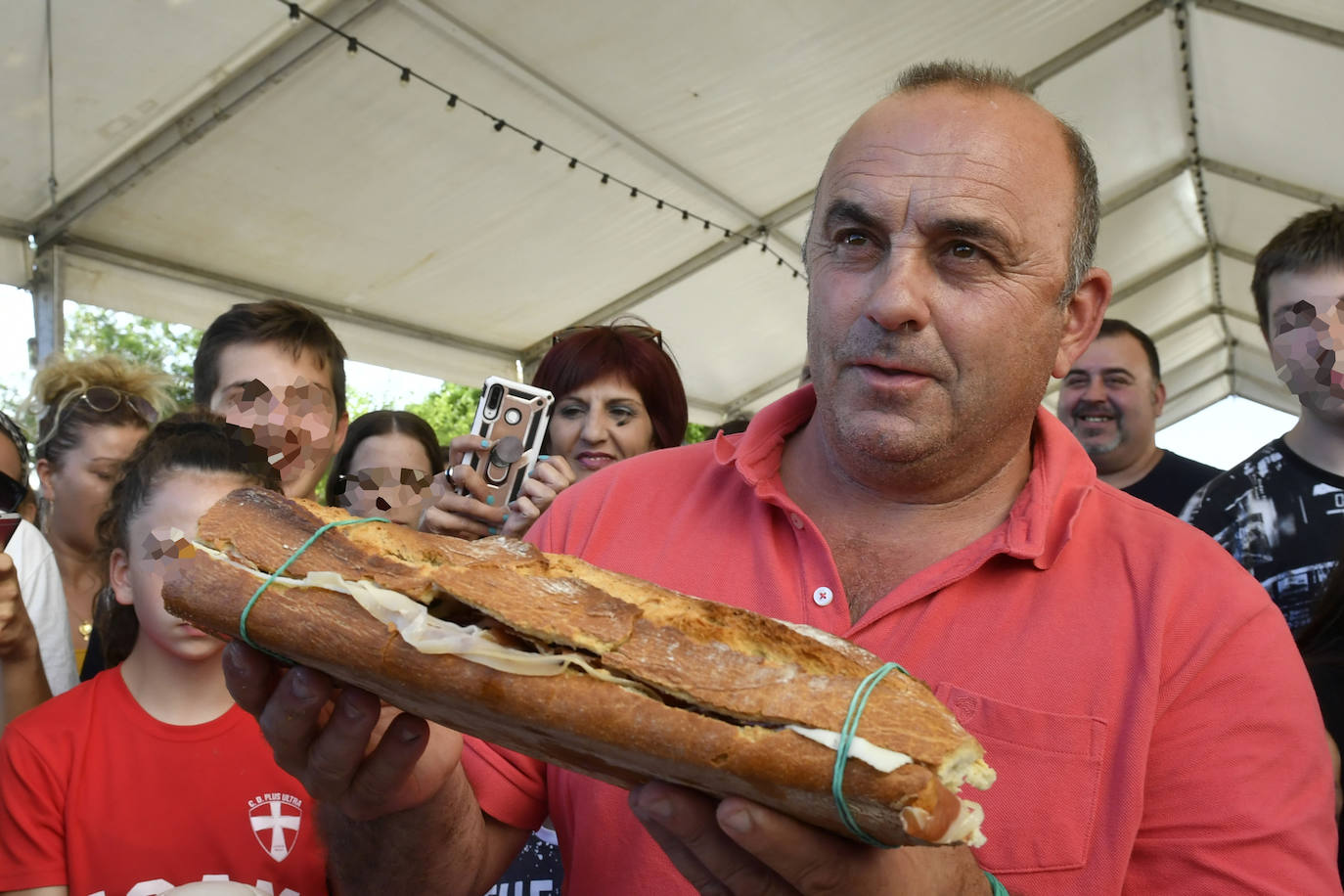 Fotos: Ginés &#039;Corregüela&#039; en eI Concurso de Bocadillos Originales de El Palmar