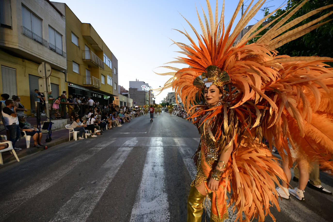 Fotos: El carnaval salda al fin su deuda festiva con Beniaján