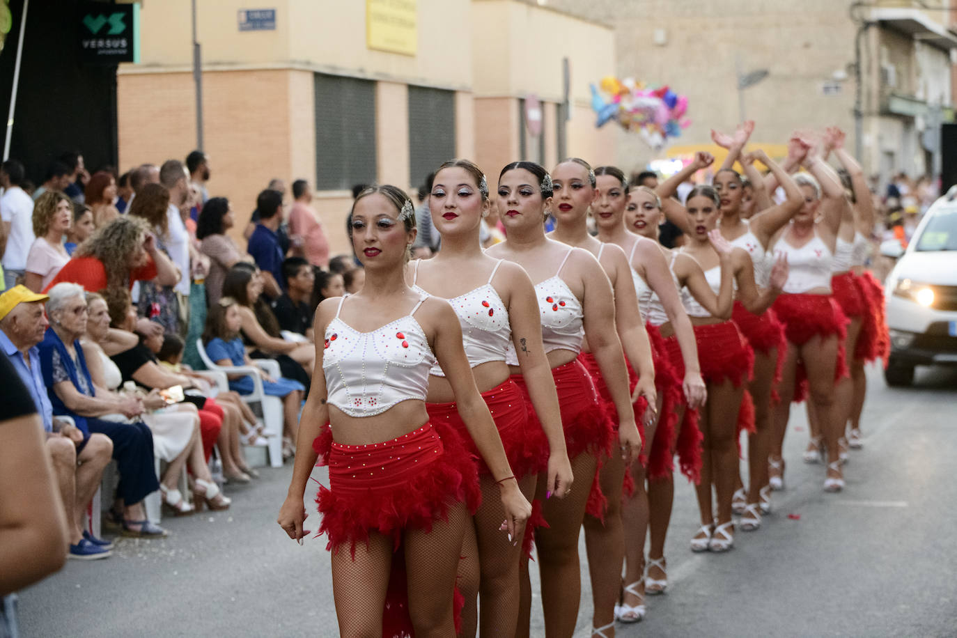 Fotos: El carnaval salda al fin su deuda festiva con Beniaján