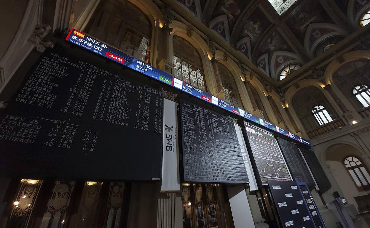 Interior de la Bolsa de Madrid. 