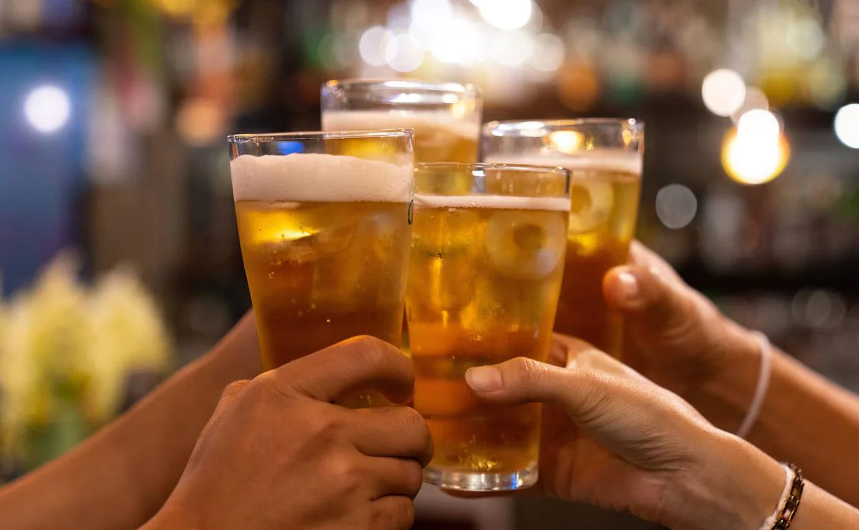 Practicar senderismo Casi muerto burlarse de Cuántas cervezas diarias se considera alcoholismo | La Verdad