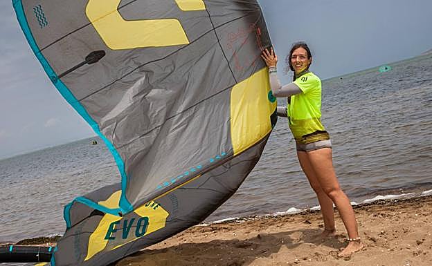 Maribel Cano, monitora de vela en La Manga, esta semana.