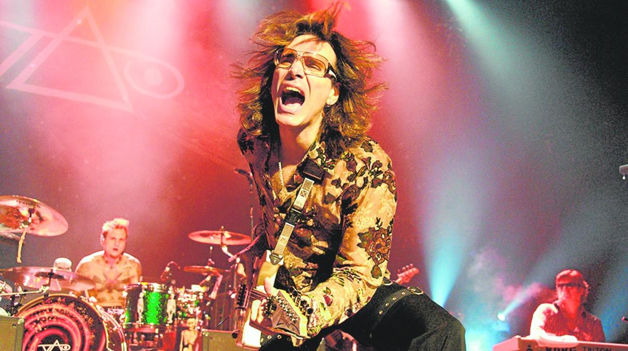 Steve Vai.