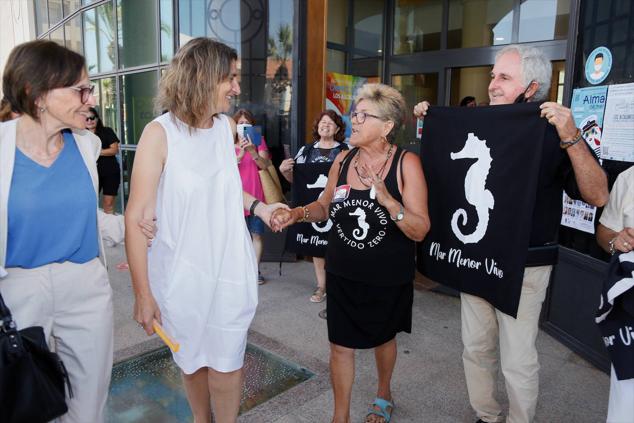 Fotos: La visita de la ministra Ribera al Mar Menor, en imágenes
