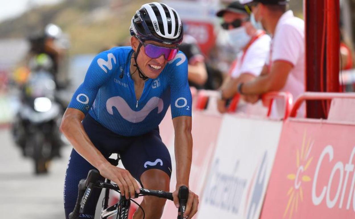 Enric Mas, durante una carrera con el equipo Movistar. 