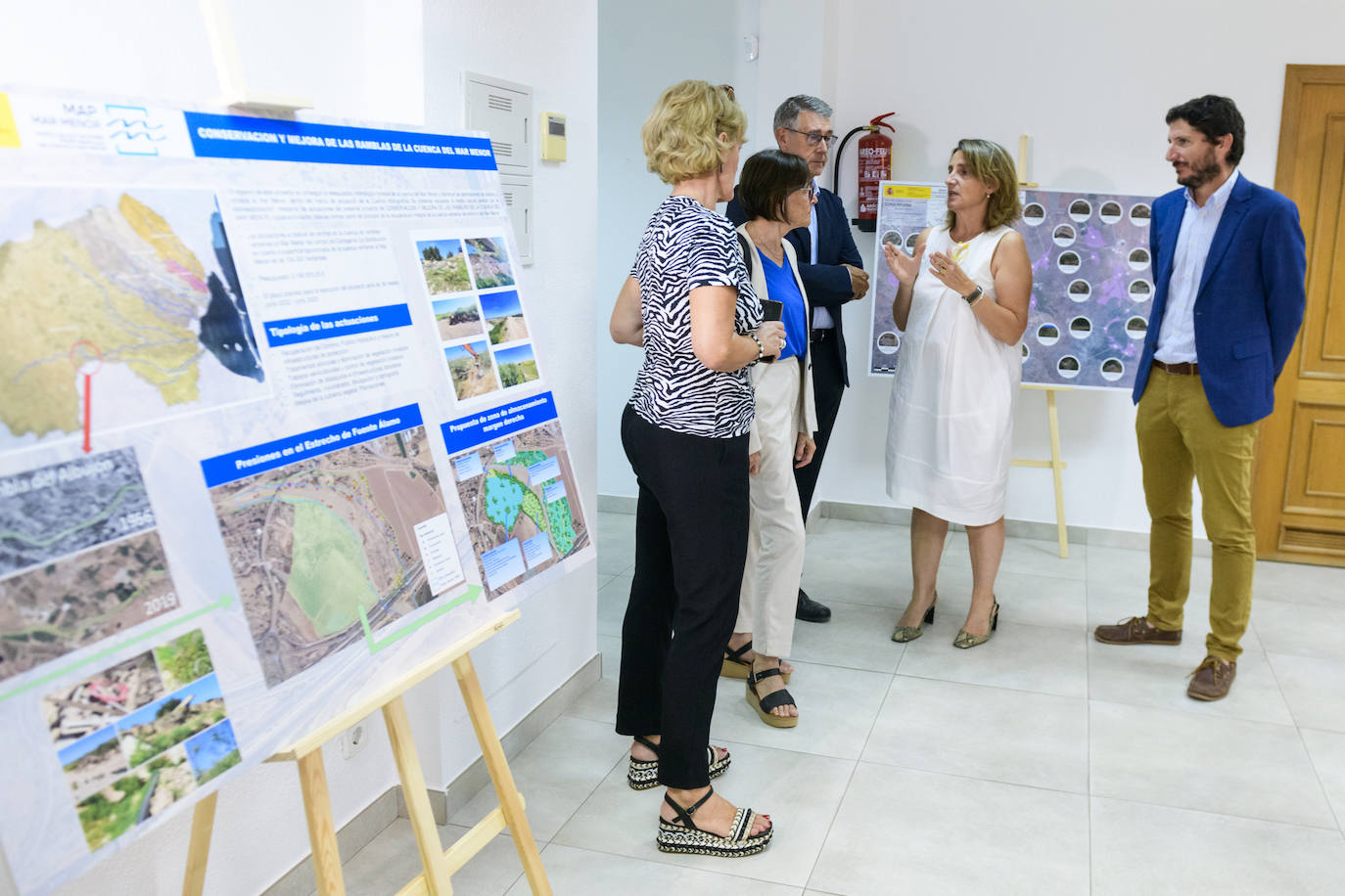 Fotos: La visita de López Miras y Ribera a la Oficina del Mar Menor de Murcia, en imágenes