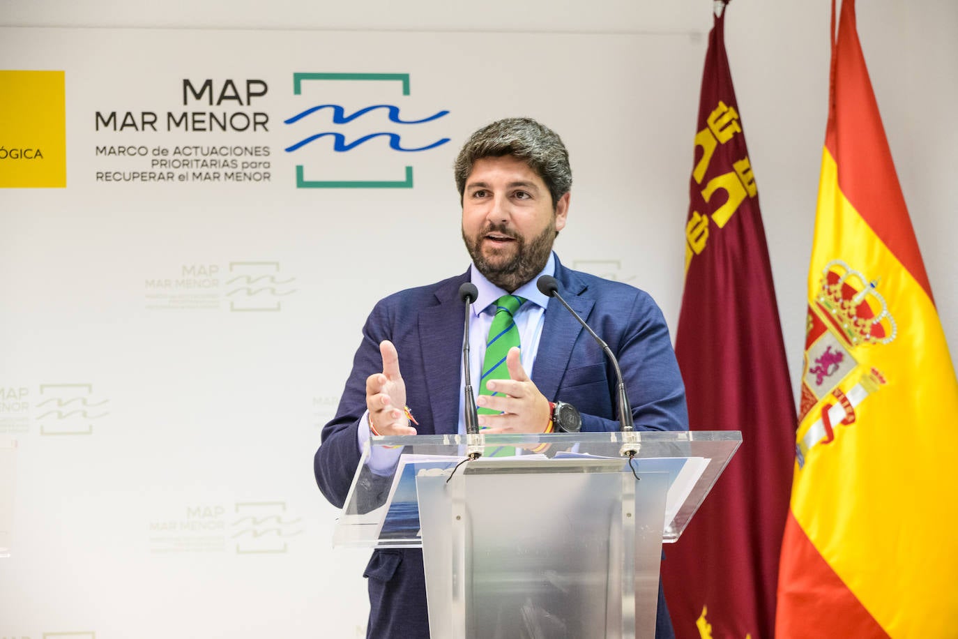 Fotos: La visita de López Miras y Ribera a la Oficina del Mar Menor de Murcia, en imágenes