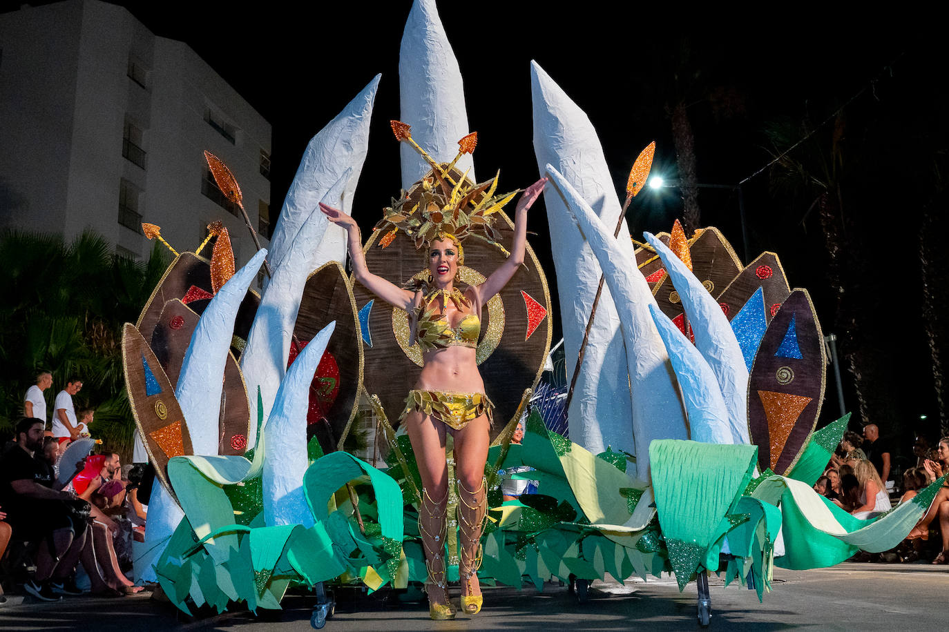 Fotos: El primer gran desfile del Carnaval de Águilas, en imágenes