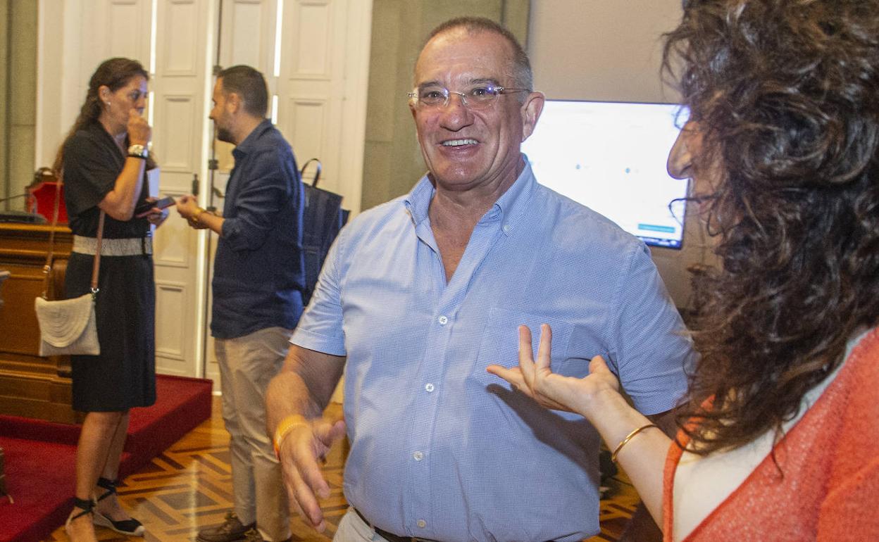 Gonzalo Abad, este lunes, en el Pleno del Ayuntamiento de Cartagena. 