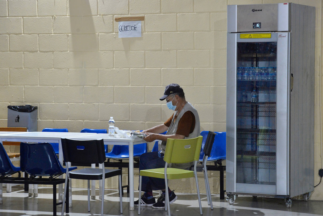 Fotos: El calor extremo moviliza a los servicios sociales en Murcia