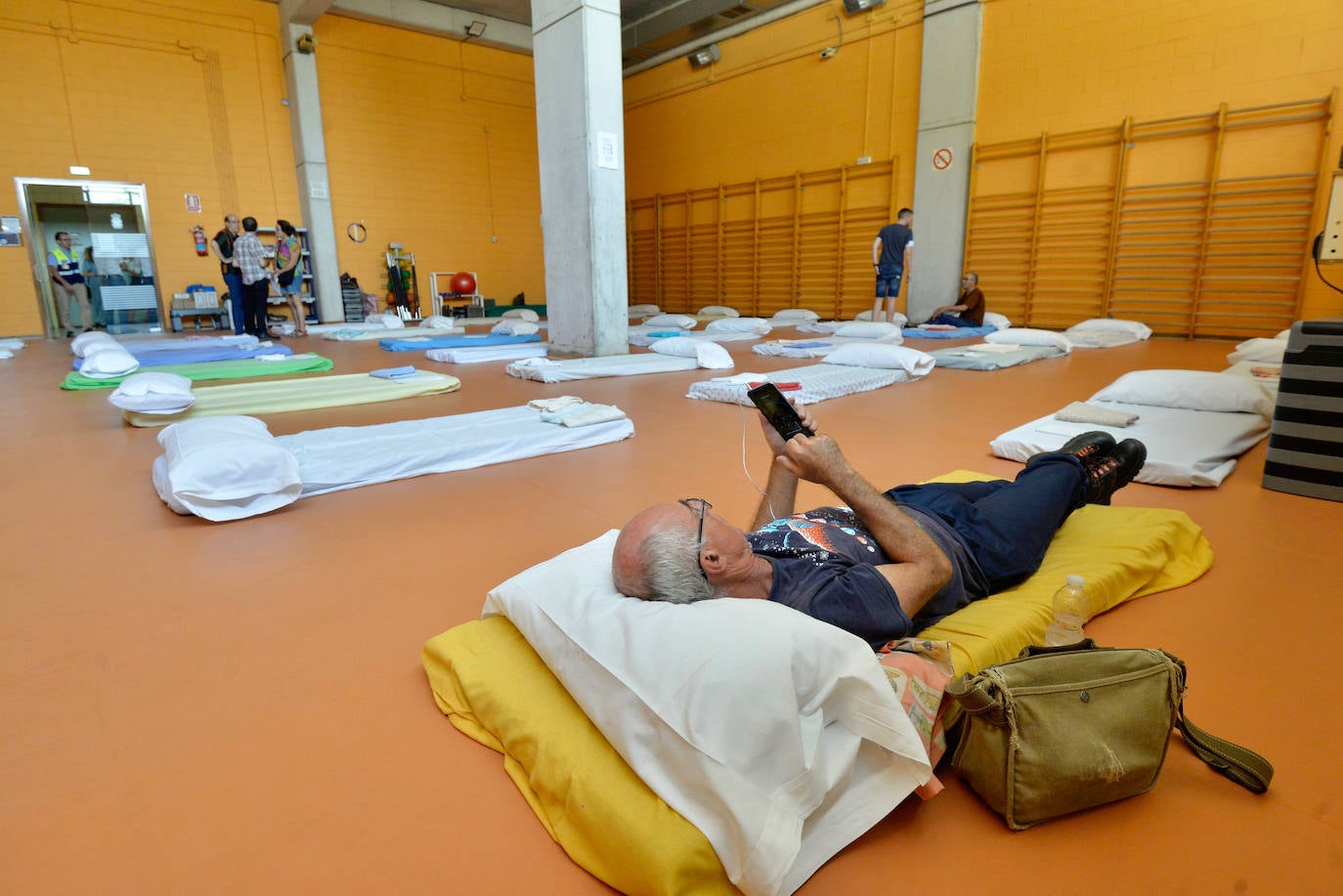 Fotos: El calor extremo moviliza a los servicios sociales en Murcia