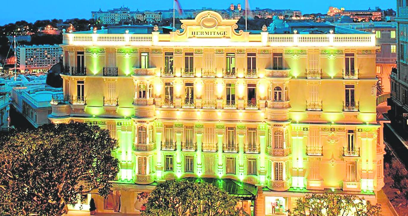 Hotel Hermitage Montecarlo (excelente). Europa-Mónaco-Montecarlo. Muy cerca del casino de Montecarlo, las habitaciones disponen de unas estupendas vistas. Combina calidad, comodidad y elegancia.