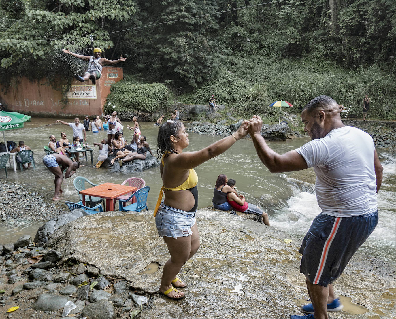 Fotos: Exposiciones &#039;Fluye&#039; y &#039;Son&#039;