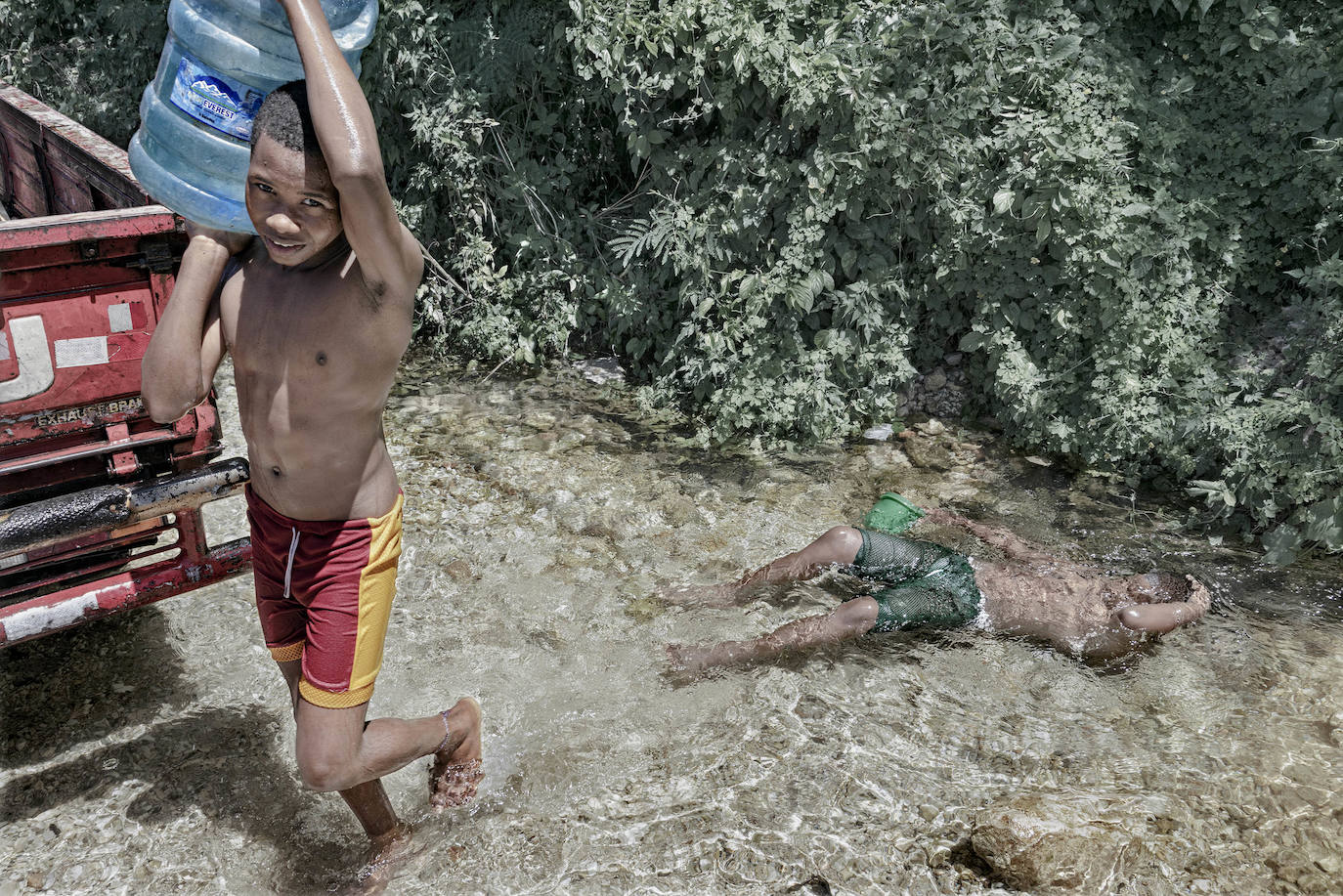 Fotos: Exposiciones &#039;Fluye&#039; y &#039;Son&#039;