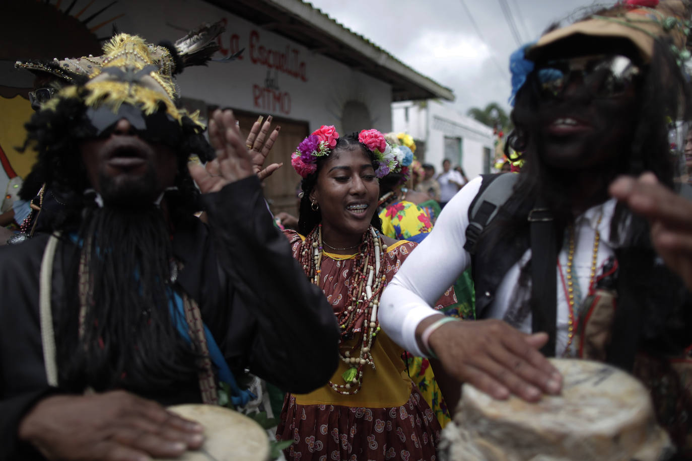 Fotos: Panamá revive con su festival de la Pollera Congo