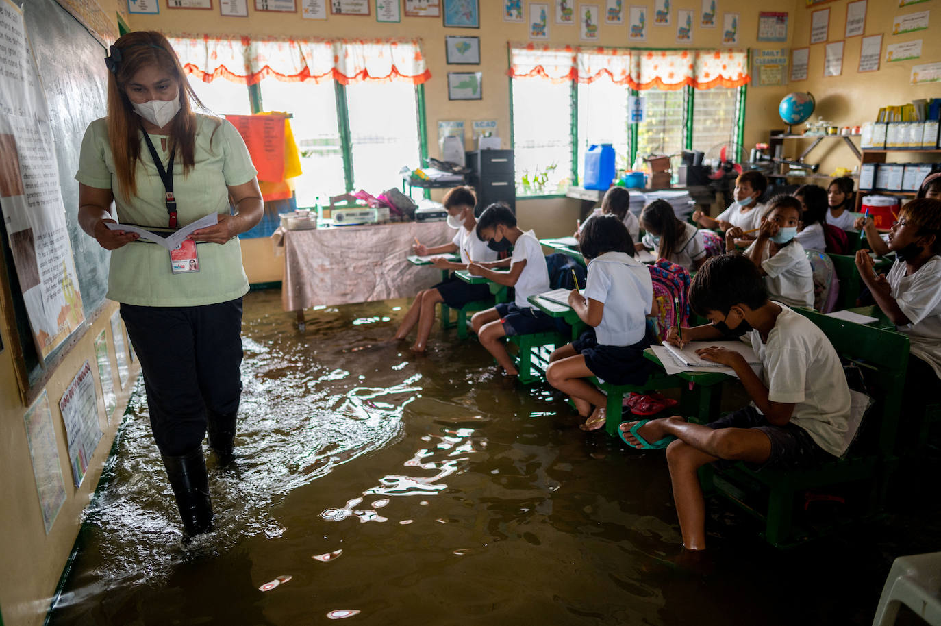 Fotos: Clases pasadas por agua