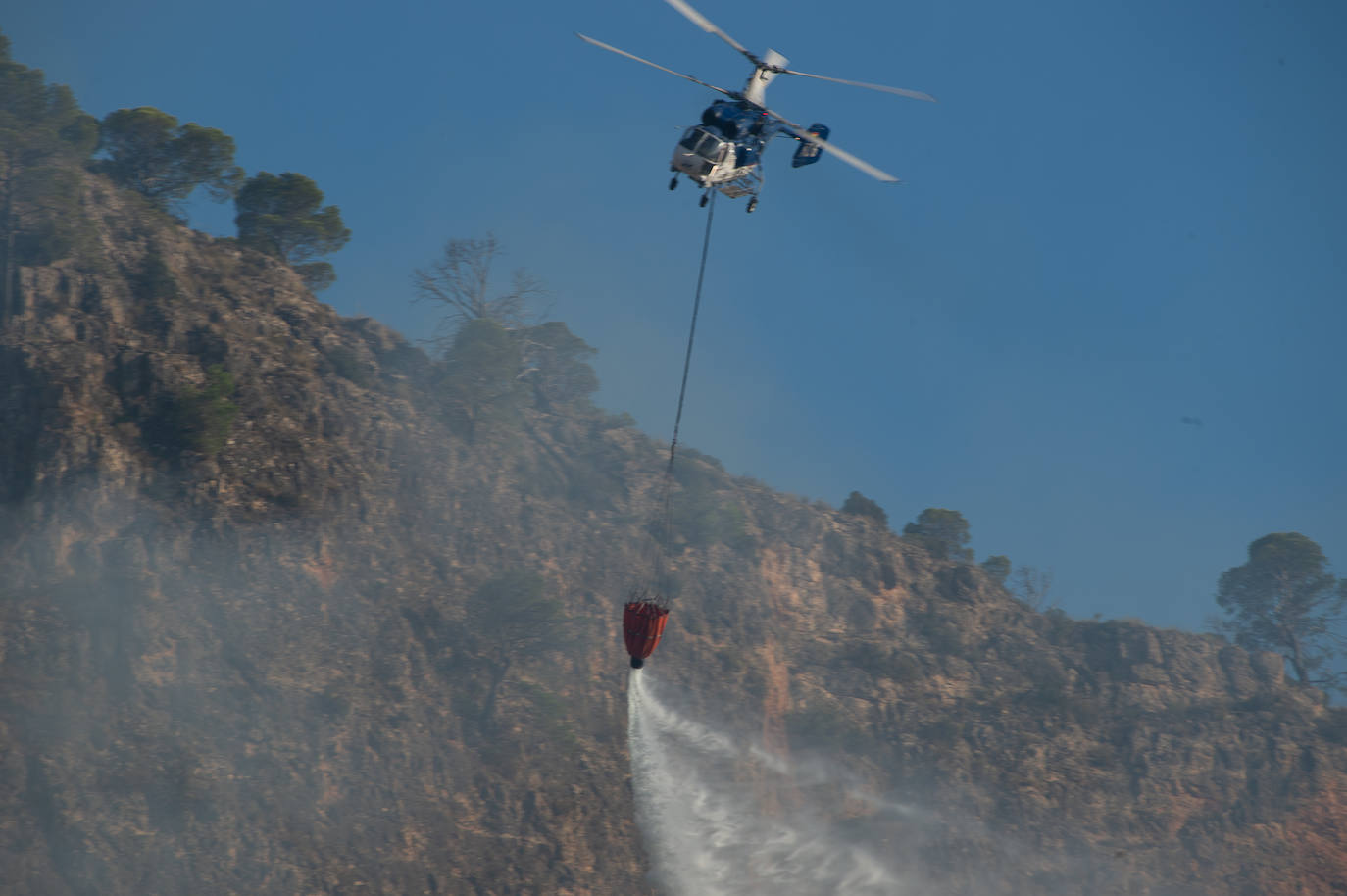 Fotos: El incendio de Jumilla ha calcinado ya 400 hectáreas