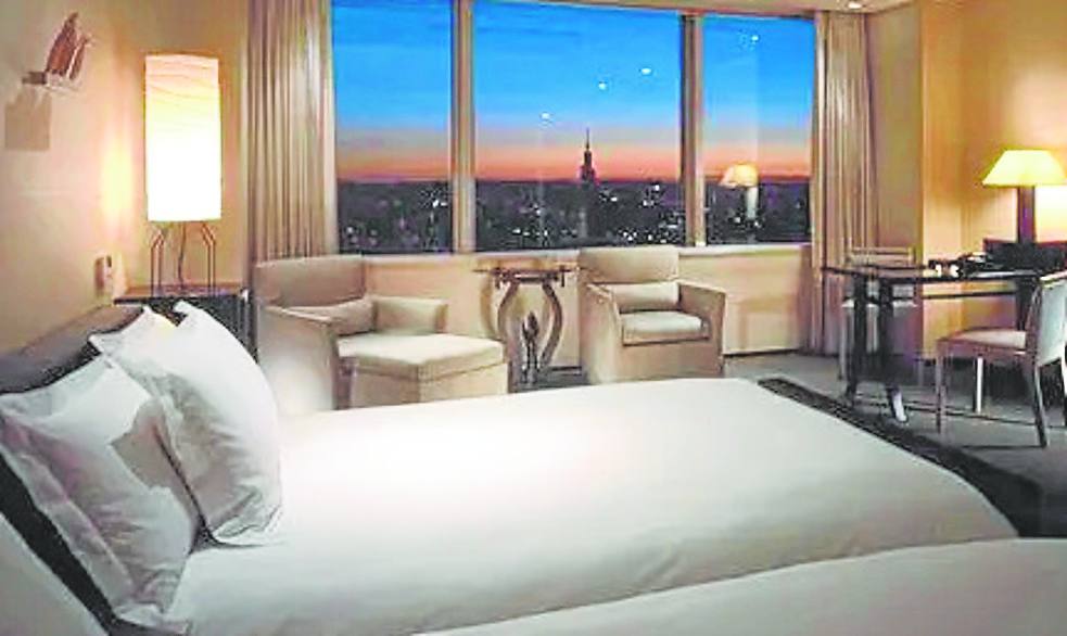 Park Hyatt Tokio (muy bueno). Asia- Japón- Tokio. Excelentes vistas desde el hotel con un personal muy amable y servicial. Destacan el spa y el gimnasio junto al restaurante de la planta 52. 