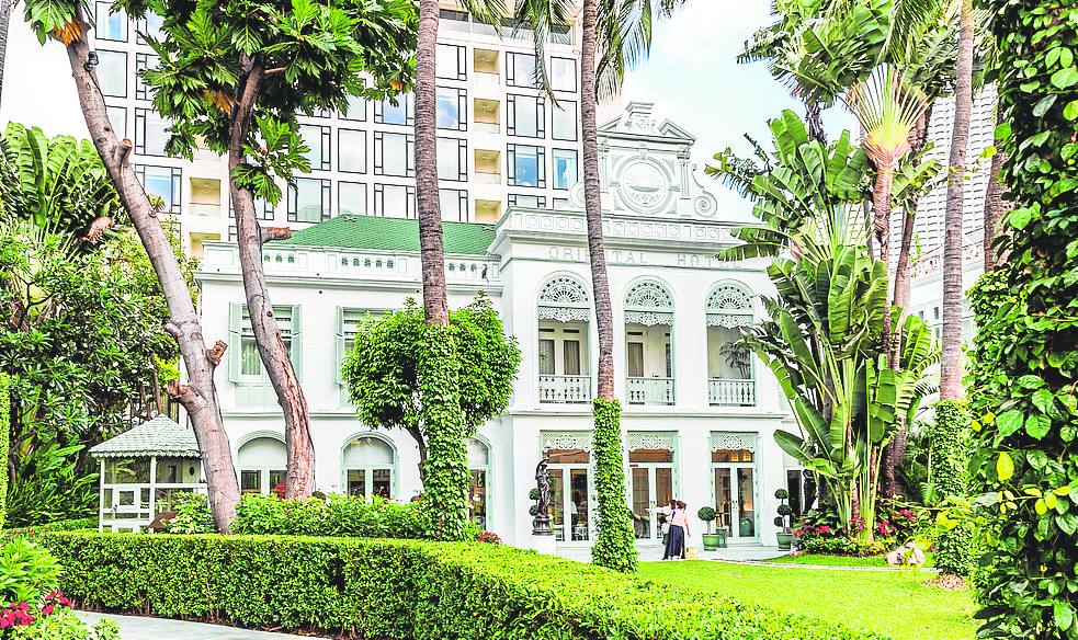 Hotel Mandarin Oriental Bangkok (excelente). Asia- Tailandia- Bangkok. Sin duda, uno de los mejores hoteles del mundo. Habitaciones espaciosas y acogedoras, vistas espectaculares al río Chao Praya, y personal muy amable y profesional. Así lo vienen considerando cada año las compañías más reconocidas del sector que efectúan los rankings.