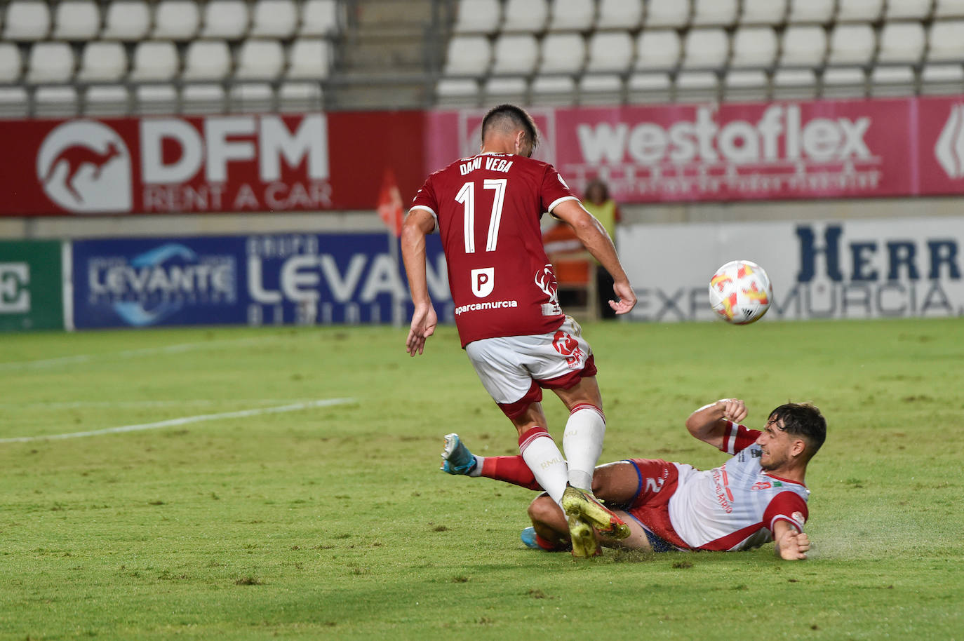Fotos: El empate del Real Murcia frente al Calahorra, en imágenes