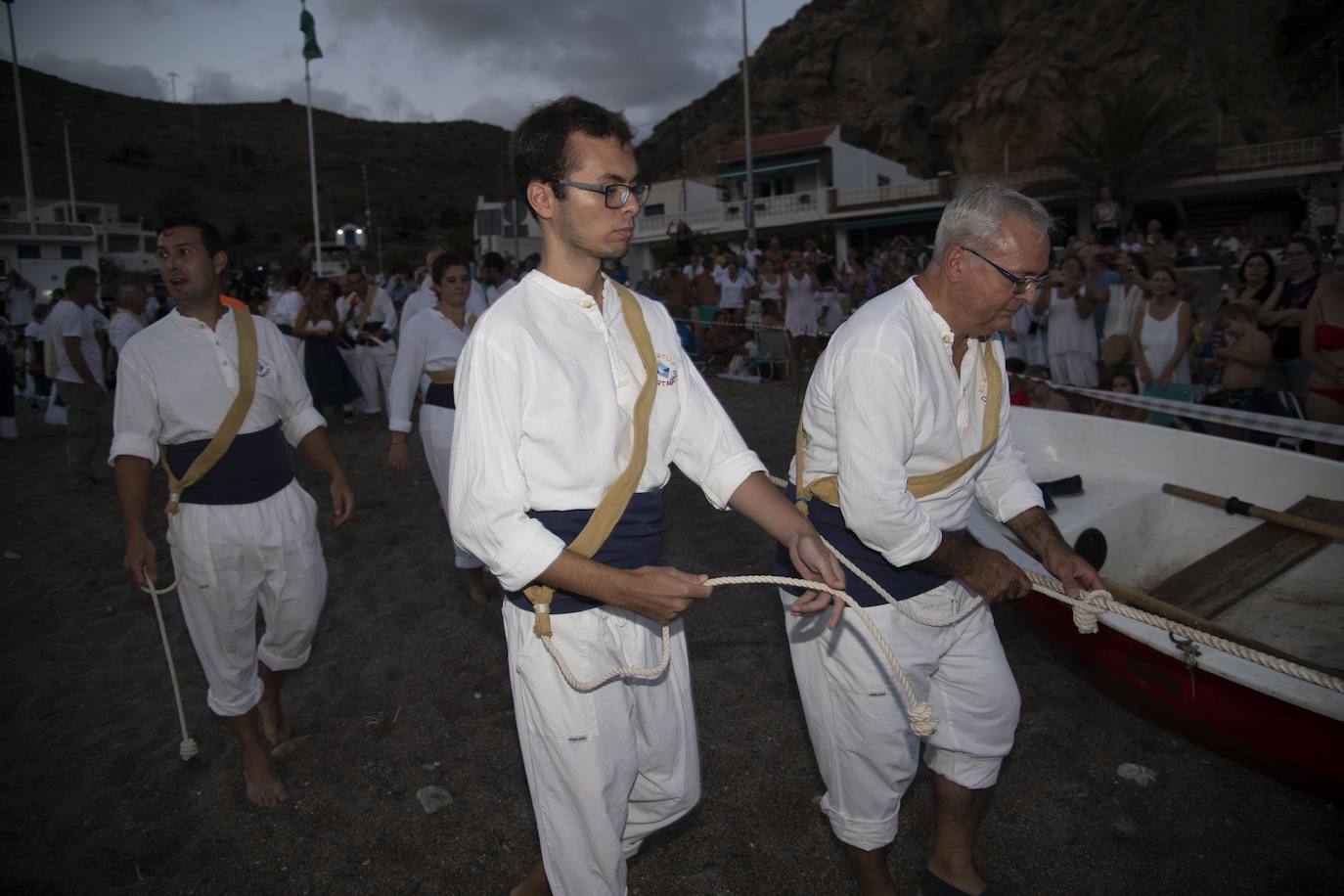 Fotos: El Portús retoma la escenificación de su vínculo con la actividad de la pesca