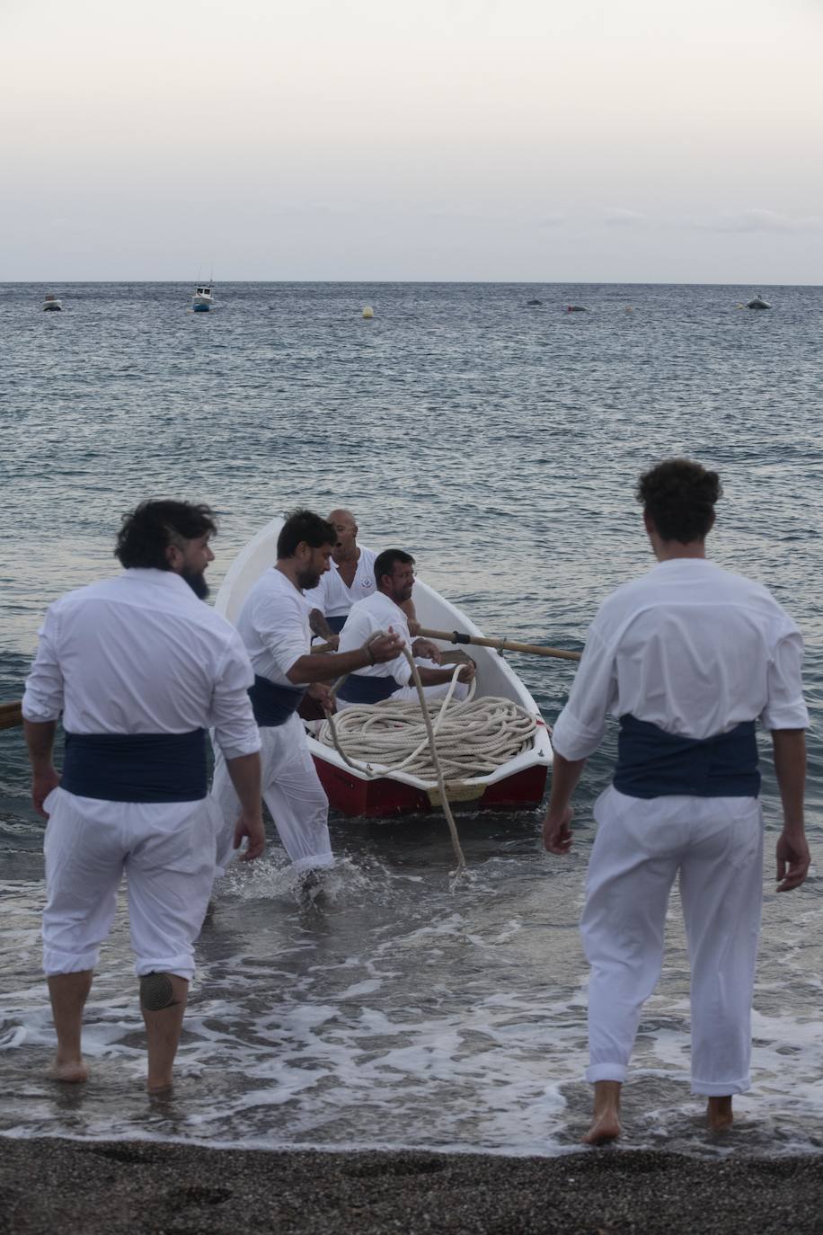 Fotos: El Portús retoma la escenificación de su vínculo con la actividad de la pesca